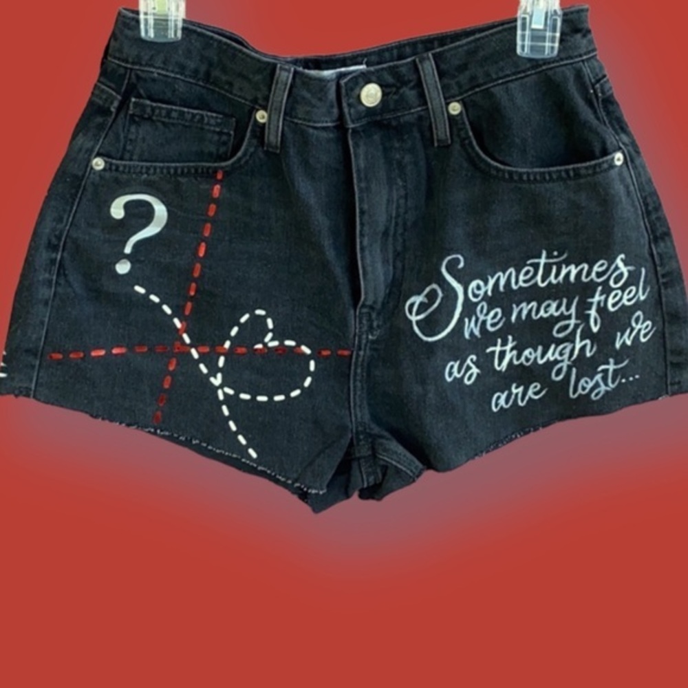 Forever 21‎ inspirational Quote cut off shorts